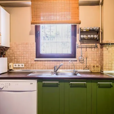 Stylish Flat W Splendid Bosphorus View In Sariyer